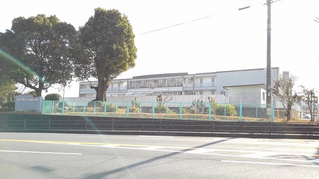 小学校　三重東小学校（小学校）まで500m