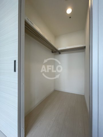 その他設備　オルフェアレジデンス難波　クローゼット
