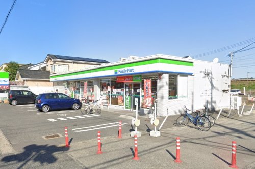 コンビニ　ファミリーマート 岡山西川原一丁目店（コンビニ）まで313m