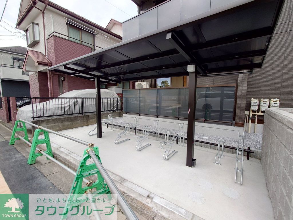 駐車場　駐車場
