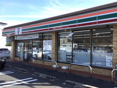 コンビニ　セブンイレブン 草津野路老上店（コンビニ）まで322m