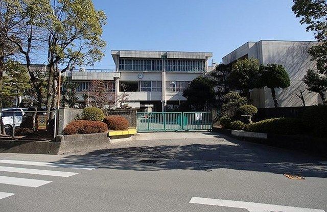 小学校　八万南小学校（小学校）まで1300m