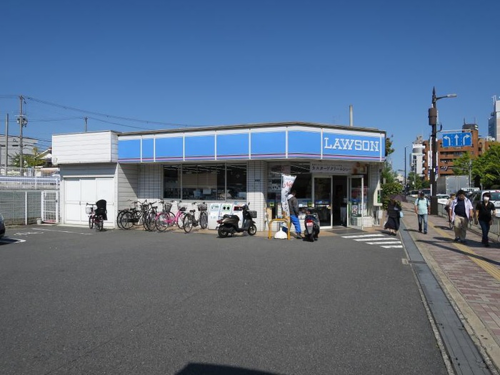 コンビニ　ローソン（コンビニ）まで360m
