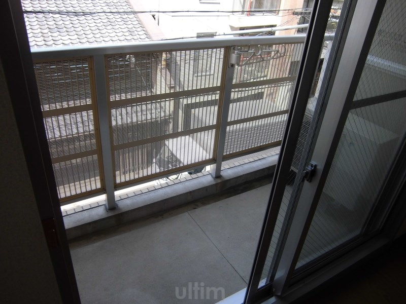 バルコニー　※他のお部屋です、ご参考までに