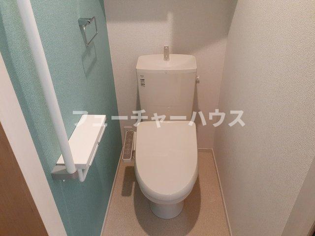 トイレ　落ち着いたトイレです