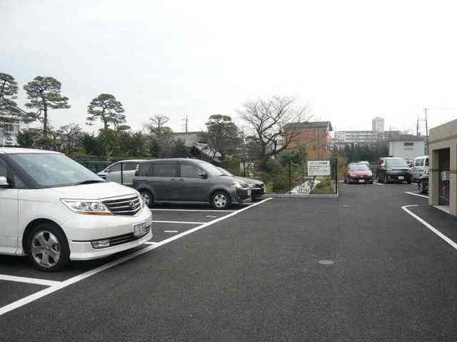 駐車場　駐車場