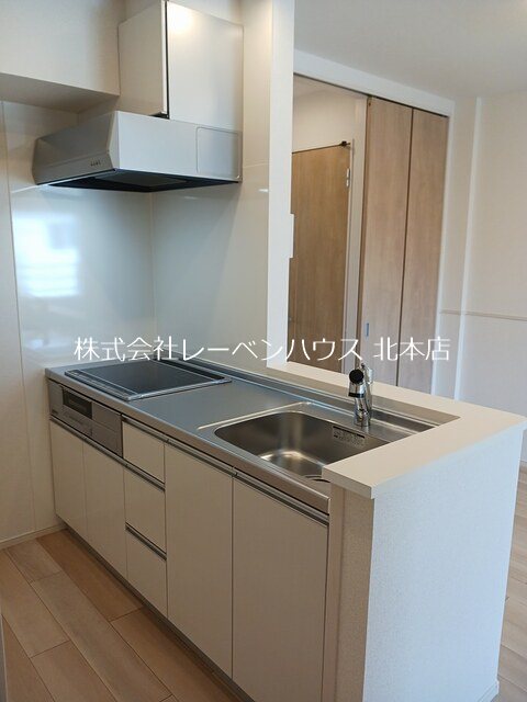 キッチン　レーベンハウス北本店へ048-590-5757