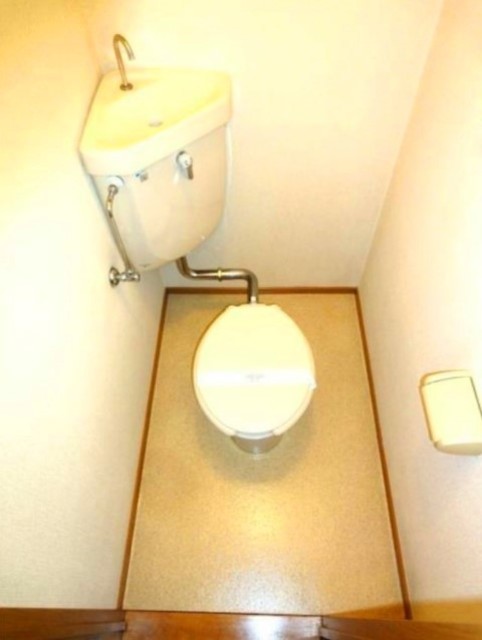 トイレ　同仕様参考写真