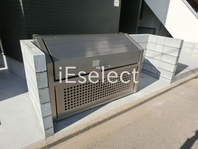 その他設備　専用ごみ置き場
