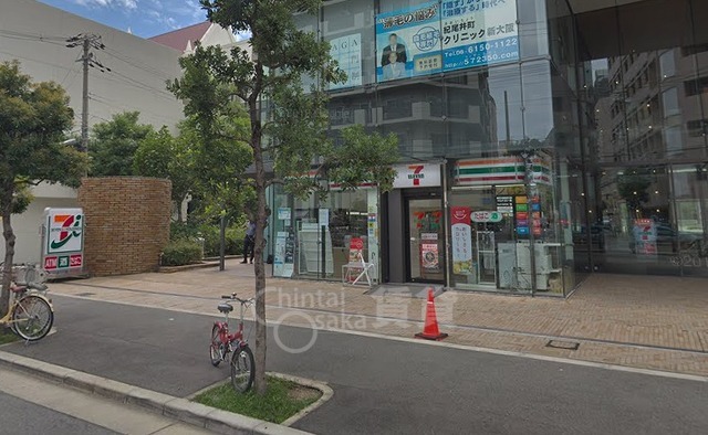 コンビニ　セブンイレブン　新大阪ブリックビル店（コンビニ）まで225m