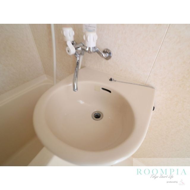 洗面設備　※写真は同タイプの別のお部屋です