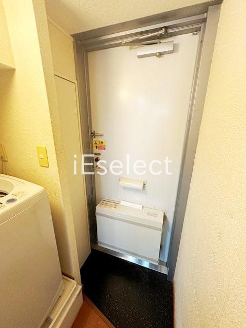 玄関　設備