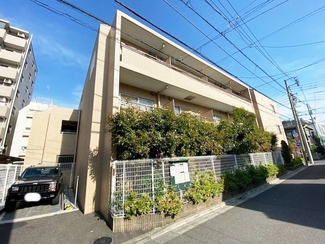 建物外観　人気の世田谷区で住環境良好