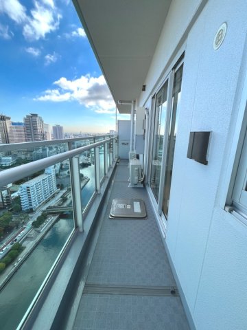 バルコニー　※別部屋の参考写真です。