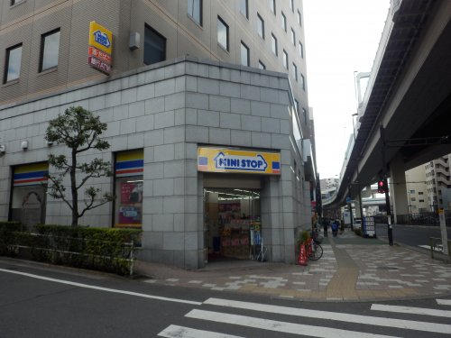 コンビニ　ミニストップ 板橋区役所前店（コンビニ）まで488m