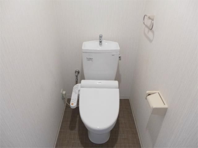 トイレ　落ち着いたトイレです