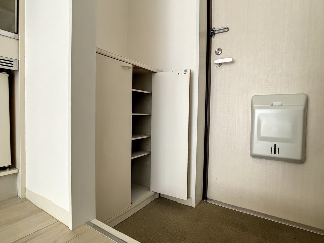 収納　掲載写真は同型モデルを掲載しており実際のお部屋と仕様等が異な