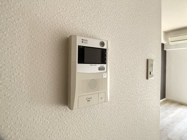 セキュリティ　掲載写真は同型モデルを掲載しており実際のお部屋と仕様等が異な