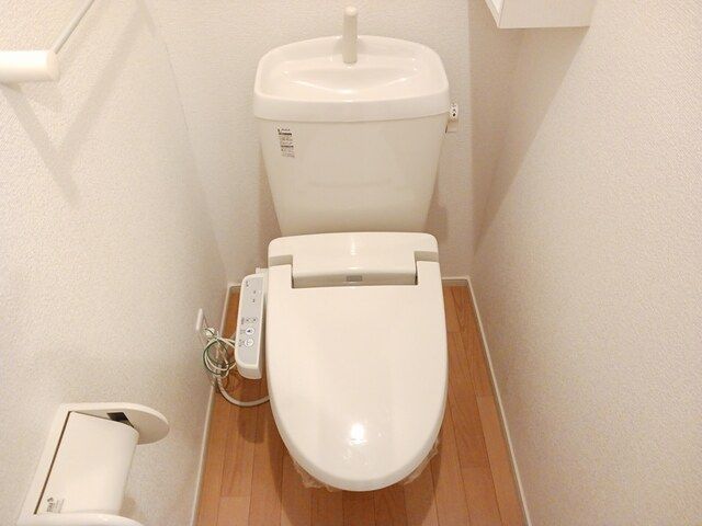トイレ　清潔感のあるトイレです