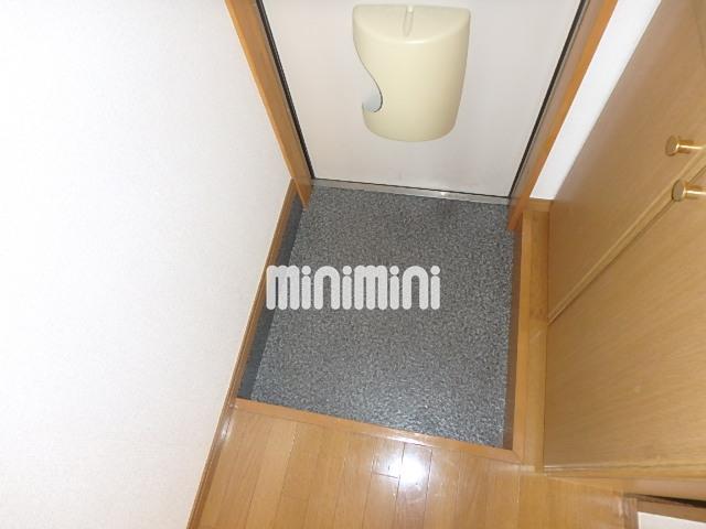 玄関　コンパクトな玄関です。