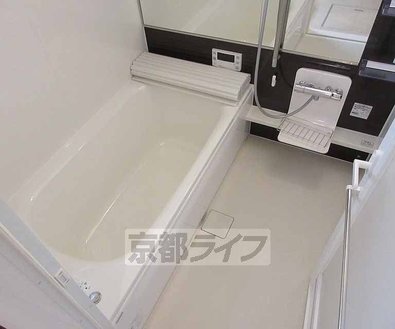 バス・シャワールーム　足を伸ばしてゆったり・