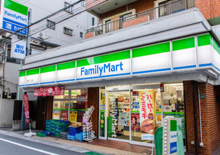 コンビニ　ファミリーマート 巣鴨三丁目店（コンビニ）まで345m