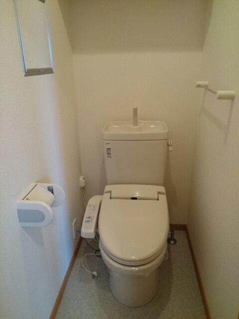 トイレ　参考写真