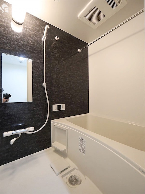バス・シャワールーム　バスルーム