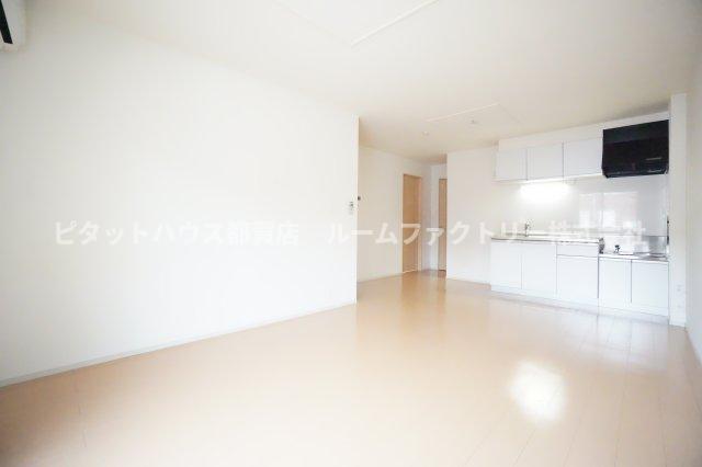 居室・リビング　※同物件、同タイプのお部屋です