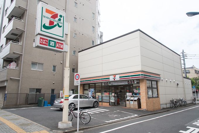 コンビニ　セブンイレブン 北区田端3丁目店（コンビニ）まで162m