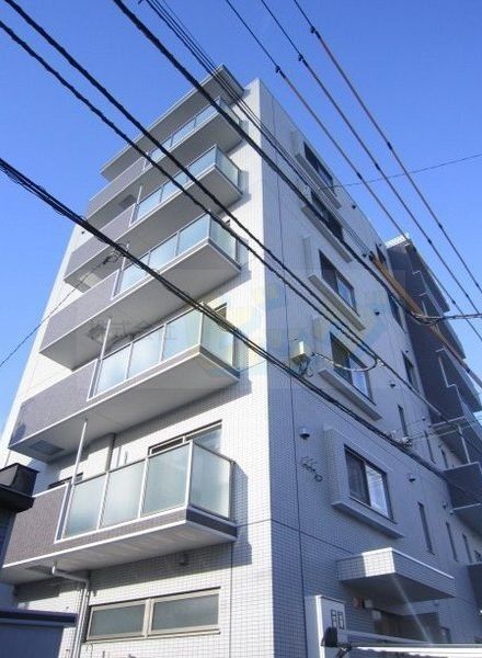 建物外観　エアコン完備の人気のデザイナーズマンションです♪
