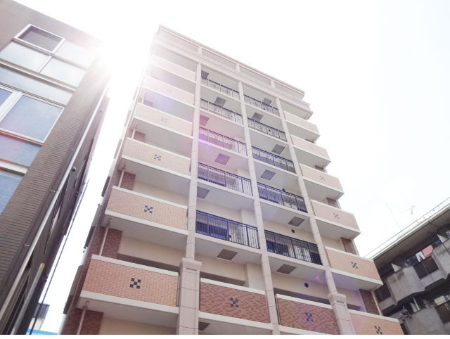 建物外観　平成２６年築！９階建てのオシャレなマンションです☆