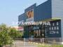 ショッピングセンター　ワークマン岡山海吉店（ショッピングセンター）まで351m