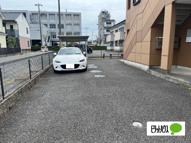 駐車場　外観写真（昼）