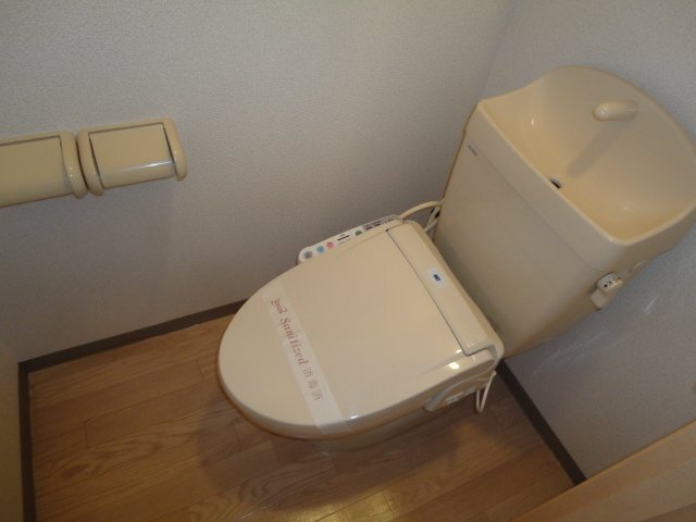 トイレ　シャワー付トイレ