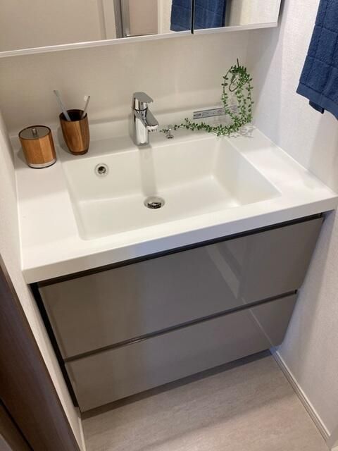 洗面設備　写真は同タイプ住居です。