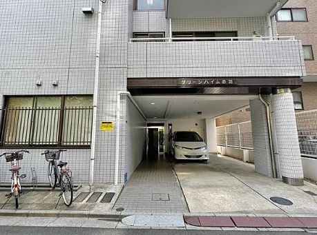 エントランス　清潔なエントランスです