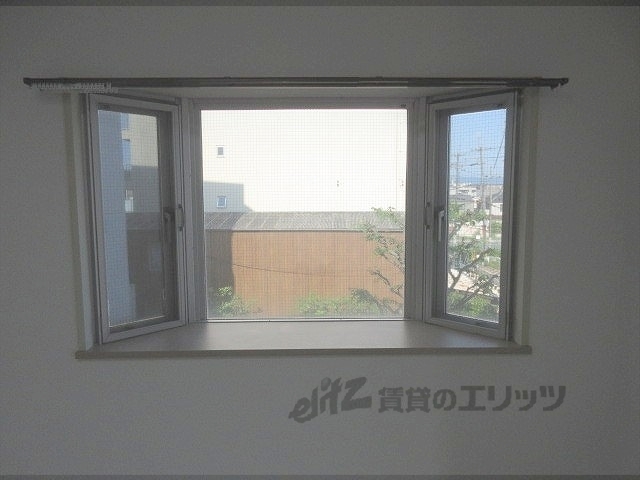 その他　出窓