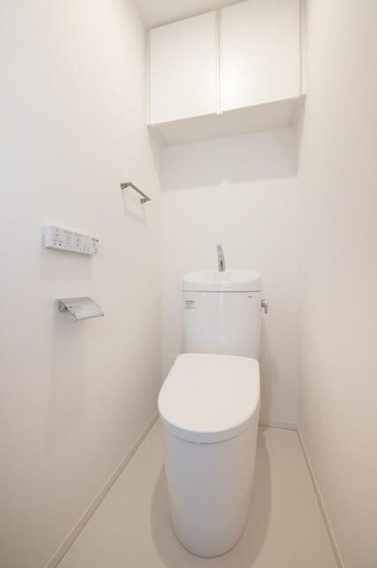 トイレ　※写真は同タイプ住戸です。