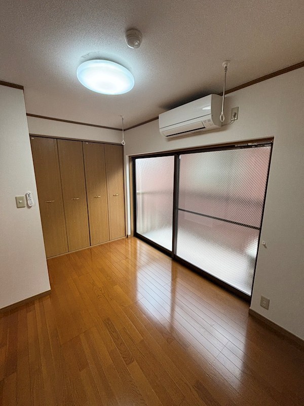 居室・リビング　※別部屋参考写真