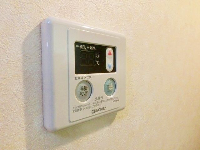 その他設備　給湯機