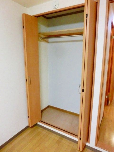 収納　クローゼット
