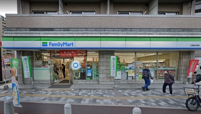 コンビニ　ファミリーマート（コンビニ）まで20m