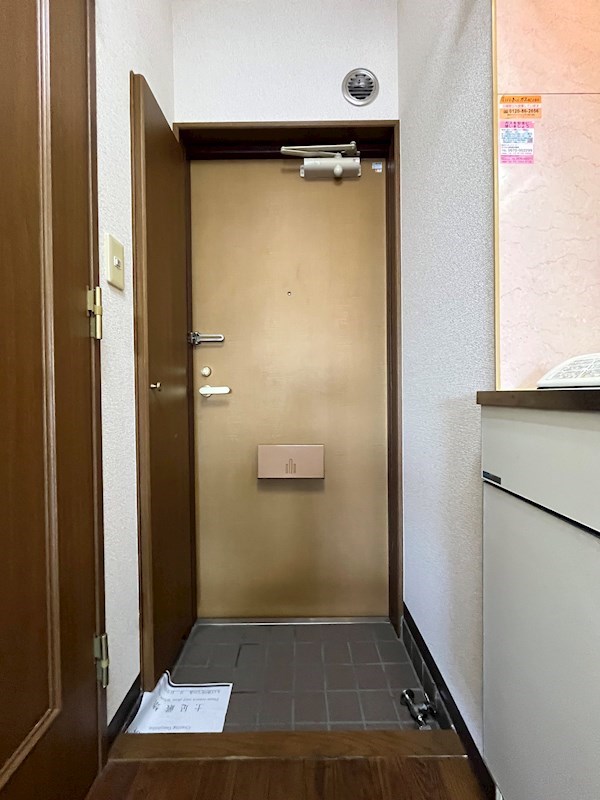 玄関　別号室写真使用