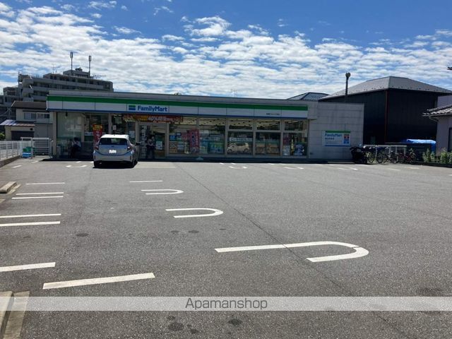 コンビニ　ファミリーマート船橋三山八丁目店（コンビニ）まで851m