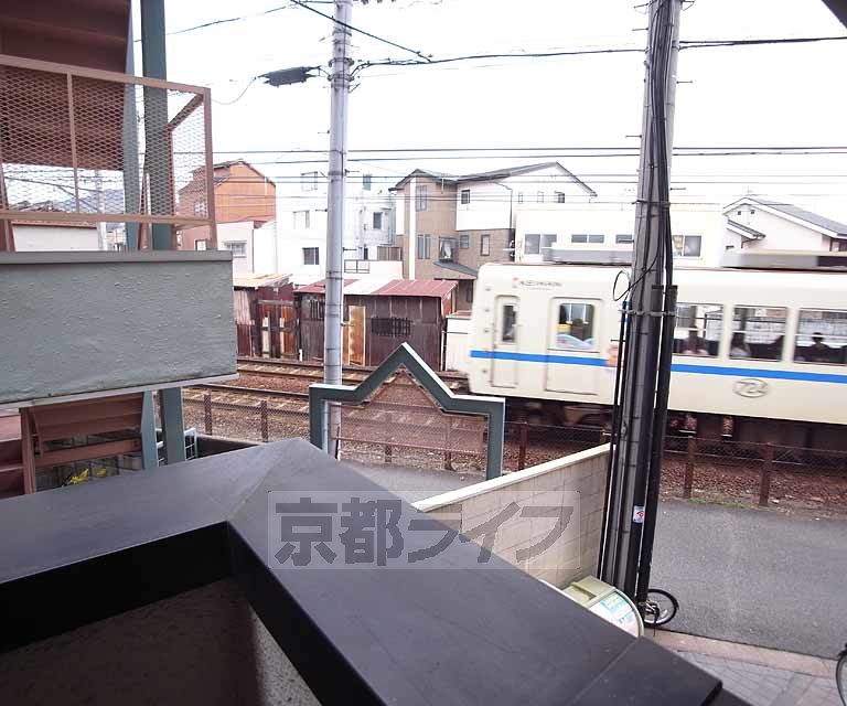 眺望　窓からは叡山電車が見えます！