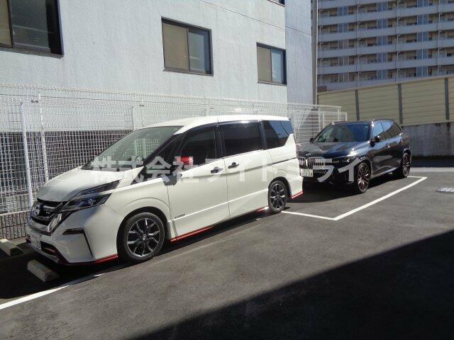 駐車場　?