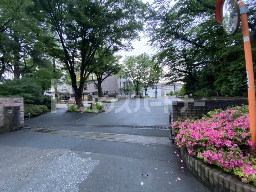 病院　心身障害児総合医療療育センター（病院）まで590m