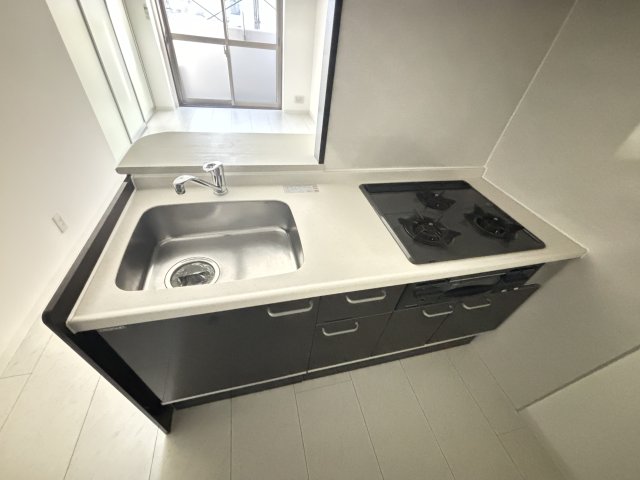 キッチン　※別号室の参考写真です。