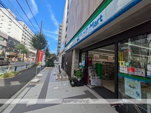 コンビニ　ファミリーマート中野早稲田通り店（コンビニ）まで260m